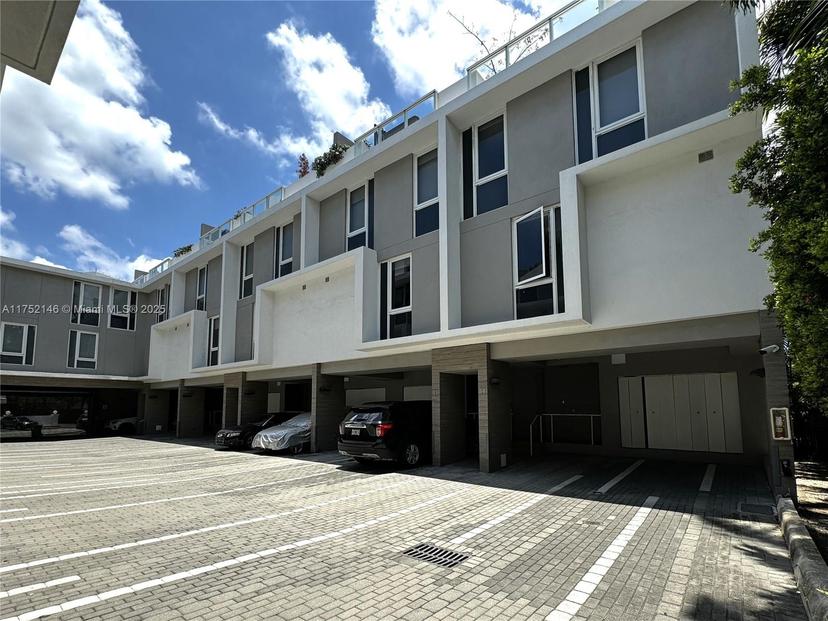 Picture of 1000 99Th St # 9, Bay Harbor Islands FL 33154