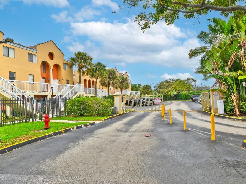Picture of 5200 NW 31St Ave # 100, Fort Lauderdale FL 33309
