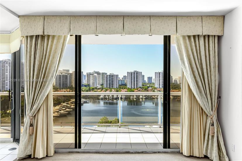 Picture of 3640 Yacht Club Dr # 1209, Aventura FL 33180