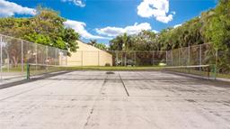 Picture of 8601 Bridle Path Ct # 222, Davie, FL 33328