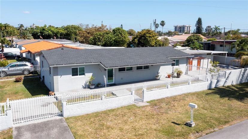Picture of 455 SW 121St Ave, Miami FL 33184
