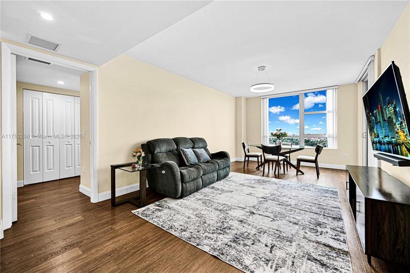 Picture of 2681 N Flamingo Rd # 1103S, Sunrise FL 33323