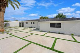 Picture of 5300 NW 181St Ter, Miami Gardens, FL 33055