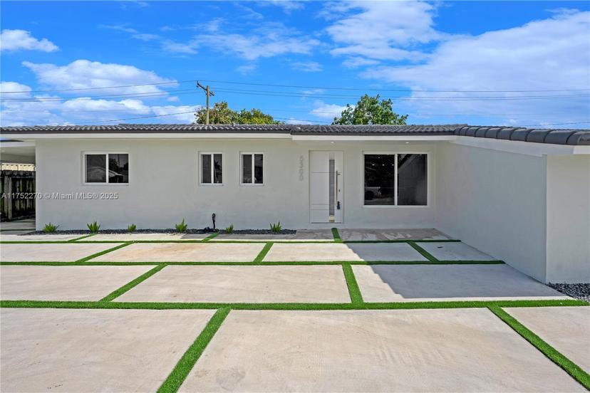 Picture of 5300 NW 181St Ter, Miami Gardens FL 33055