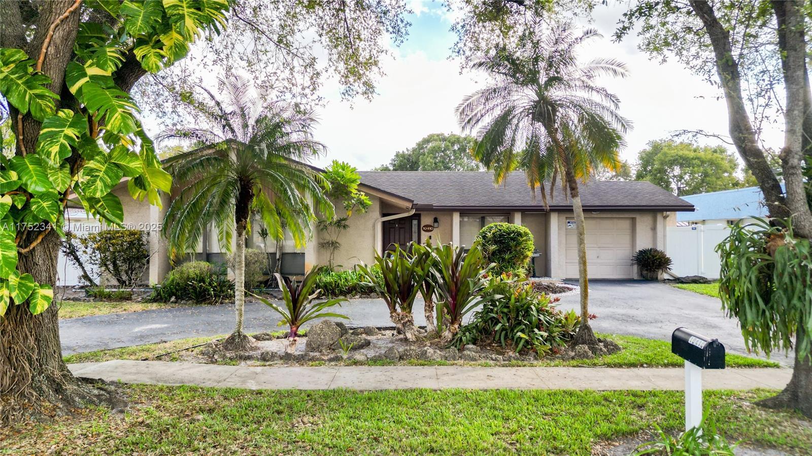 Picture of 10410 SW 50Th Pl, Cooper City, FL 33328