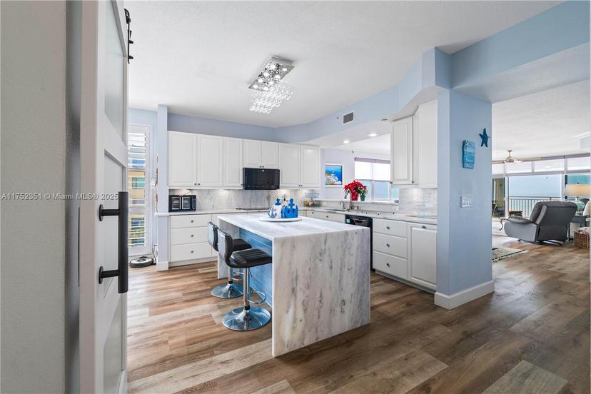 Picture of 2 15 Ave # 301, Other City - In The State Of Florida FL 33785