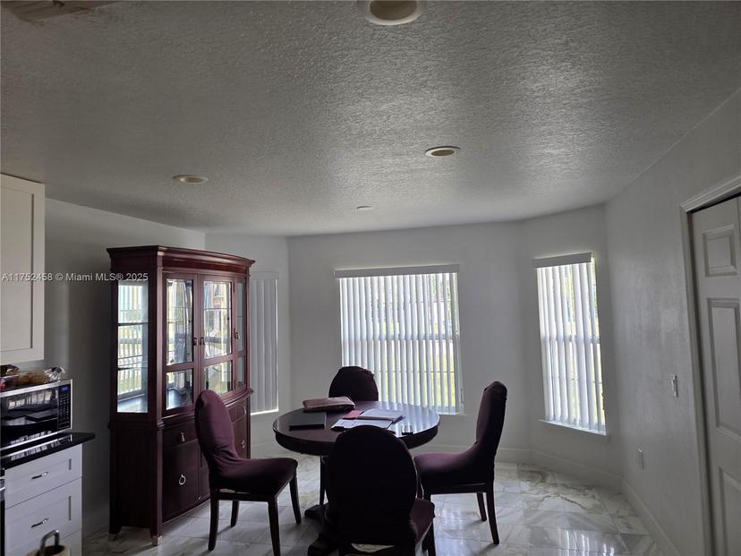 Picture of 339 Drum Ct, Other City - In The State Of Florida FL 34759
