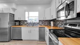 Picture of 3349 W Park Rd, Hollywood, FL 33021