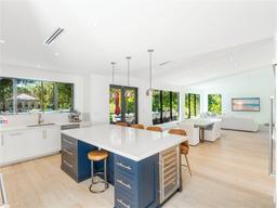 Picture of 317 Bayberry Dr, Plantation, FL 33317