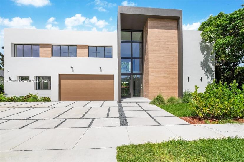 Picture of 8000 SW 62 Ct, Miami FL 33143