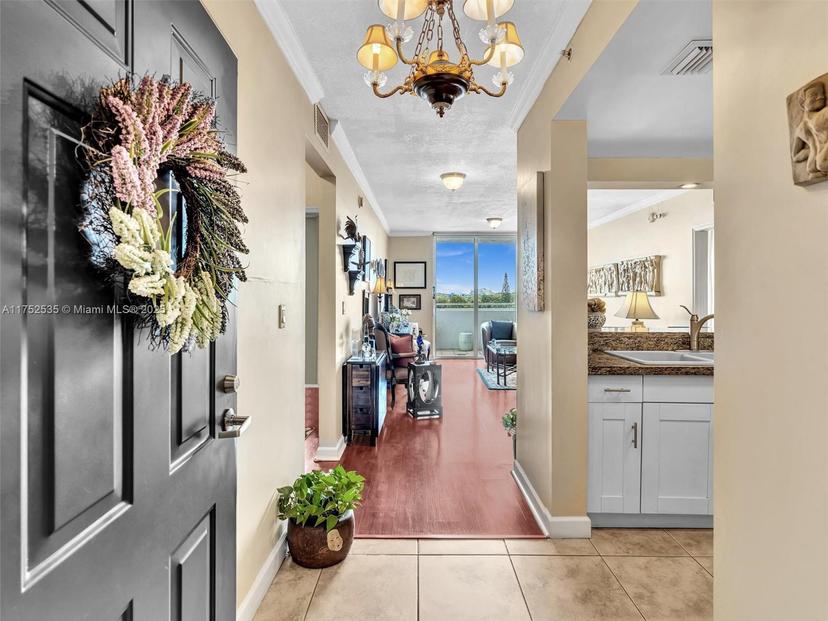 Picture of 2600 SW 27Th Ave # 506, Miami FL 33133