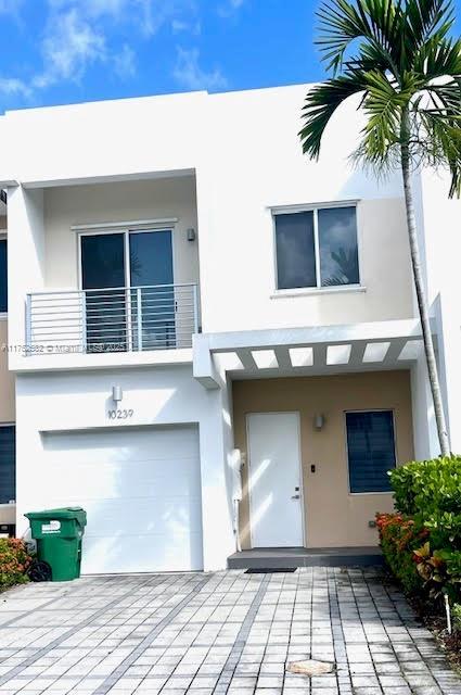 Picture of 10239 NW 71St Ter, Doral FL 33178