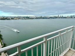Picture of 770 Claughton Island Dr # 15, Miami, FL 33131
