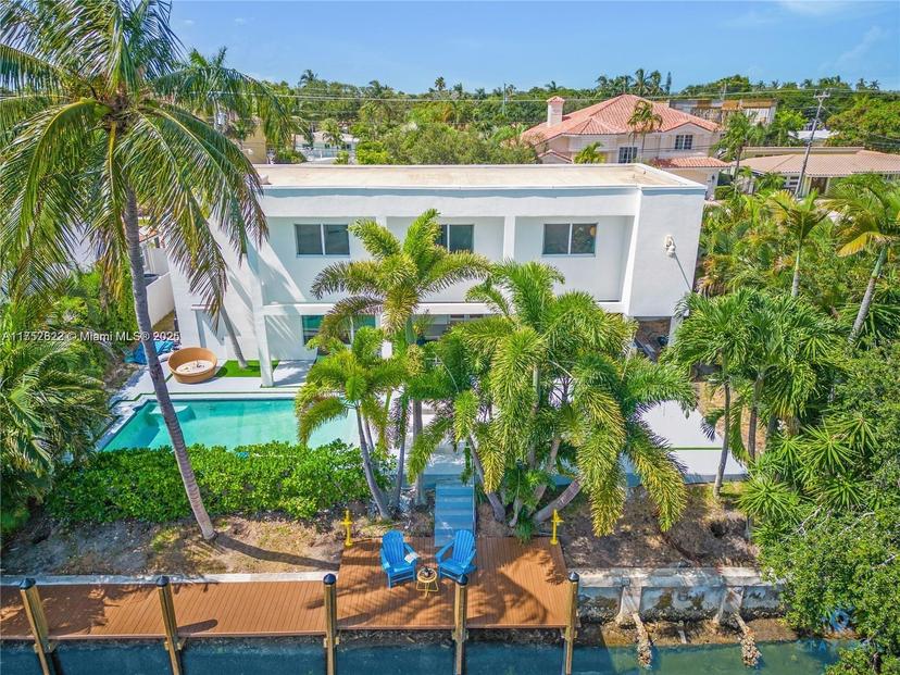 Picture of 2300 NE 48Ct, Lighthouse Point FL 33064