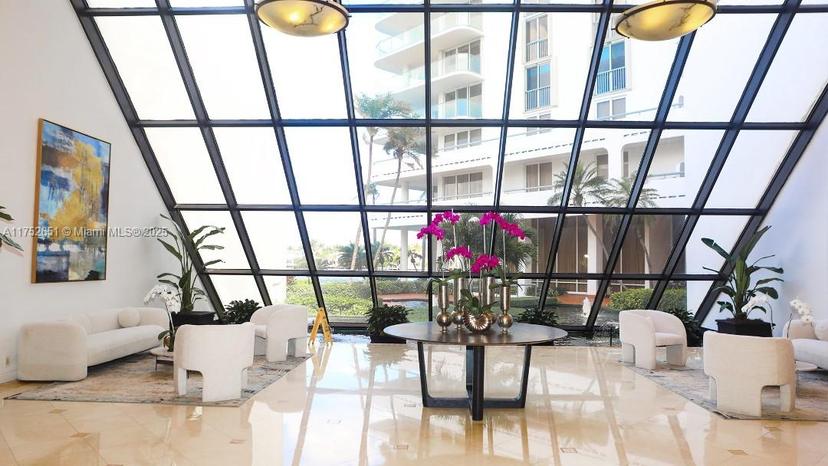 Picture of 19707 Turnberry Way # 21D, Aventura FL 33180