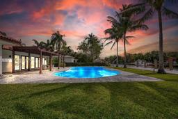 Picture of 928 Belle Meade Island Dr, Miami, FL 33138