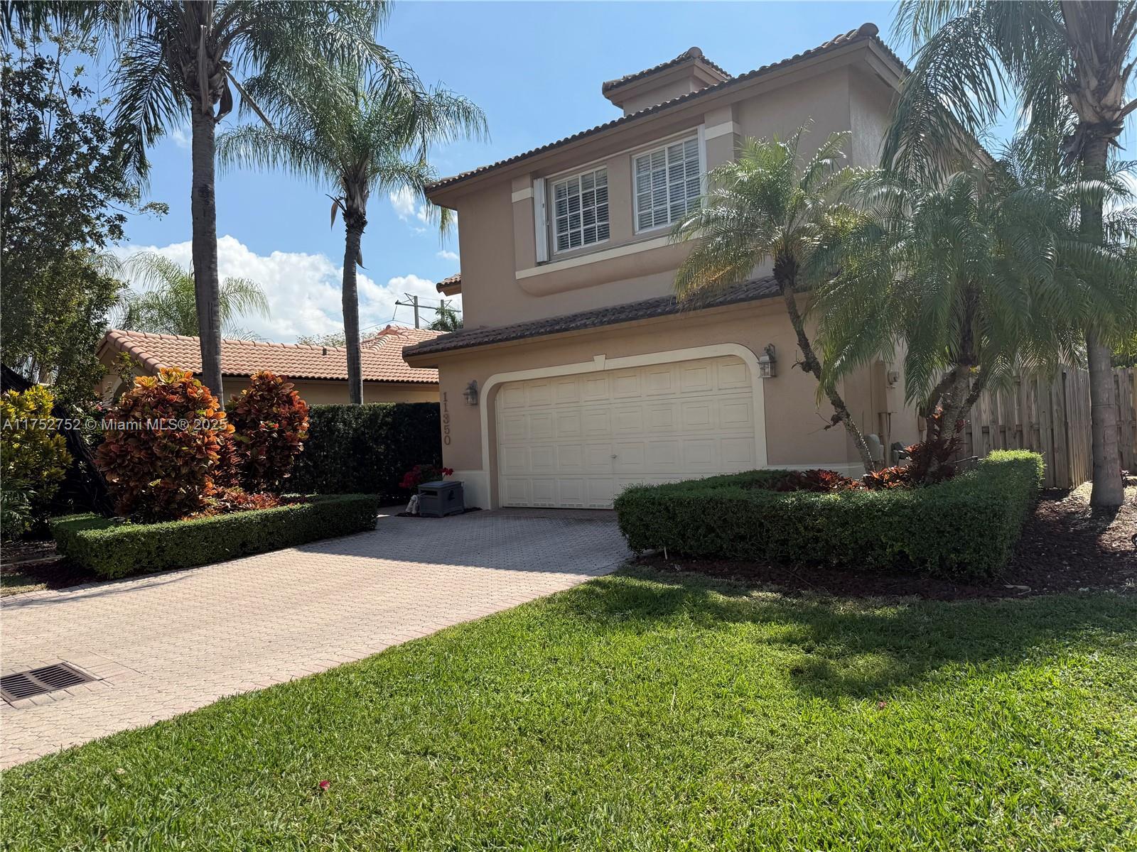 Picture of 11350 NW 50Th Ter, Doral, FL 33178