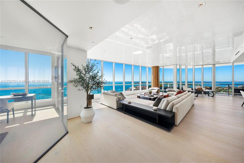Picture of 100 S Pointe Dr # 2803, Miami Beach FL 33139