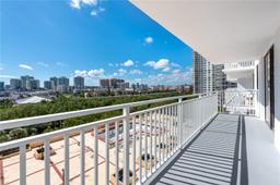 Picture of 210 174Th St # 807, Sunny Isles Beach, FL 33160