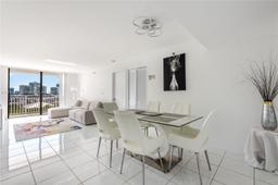 Picture of 210 174Th St # 807, Sunny Isles Beach, FL 33160