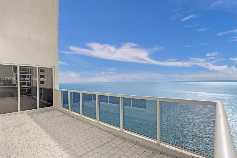 Picture of 19111 Collins Ave, Sunny Isles Beach FL 33160