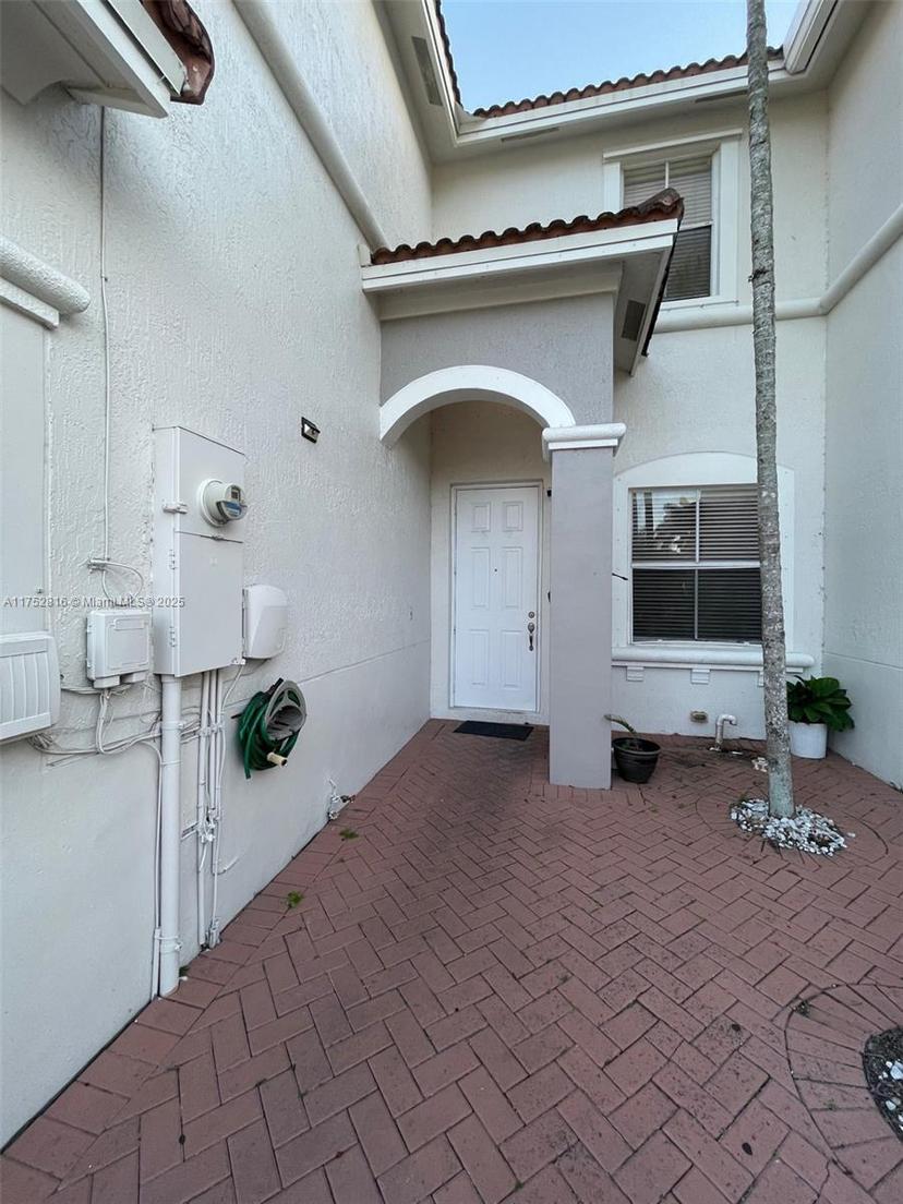 Picture of 10962 SW 247Th Ter # 0, Homestead FL 33032