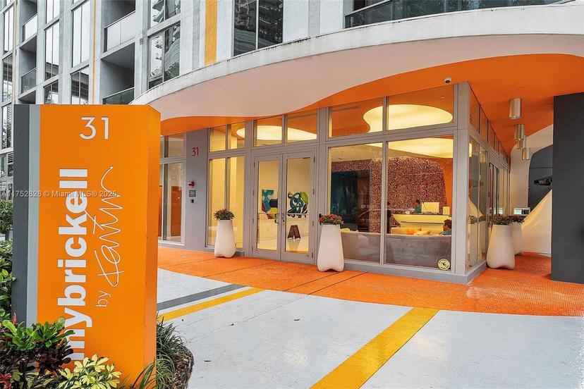Picture of 31 SE 6Th St # 2008, Miami FL 33131