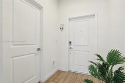 Picture of 754 SE 19Th St # 0, Homestead, FL 33034