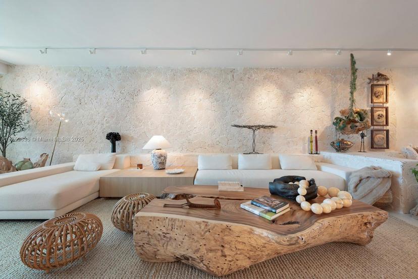 Picture of 16901 Collins Ave # 2703, Sunny Isles Beach FL 33160