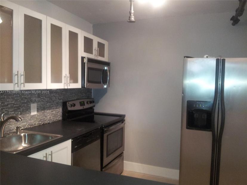 Picture of 1470 NE 123Rd St # A204, North Miami FL 33161