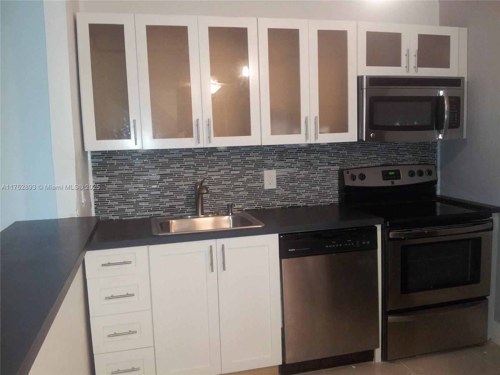Picture of 1470 NE 123Rd St # A204, North Miami, FL 33161