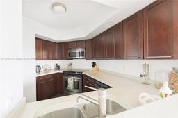 Picture of 1900 Sunset Harbour Dr # 703, Miami Beach, FL 33139
