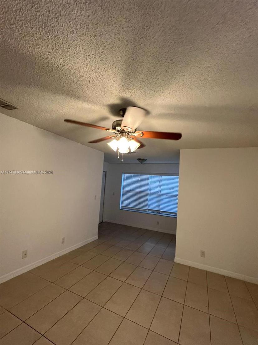 Picture of 3340 N Pinewalk Dr N # 1514, Margate FL 33063