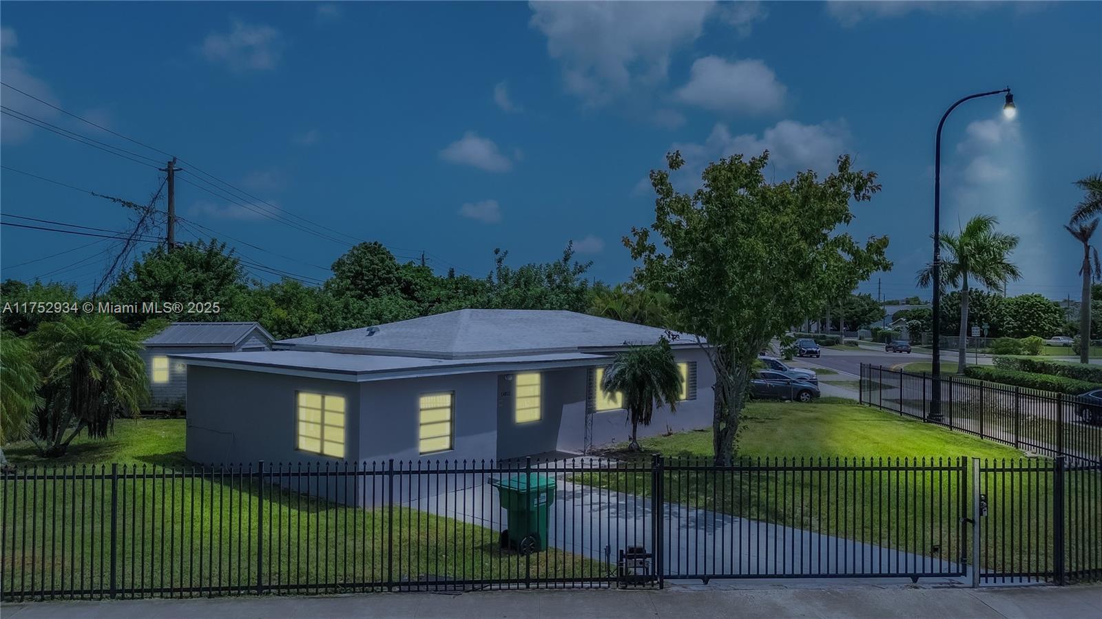 Picture of 14801 Lincoln Blvd, Miami, FL 33176