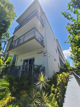 Picture of 750 Michigan Ave # 203, Miami Beach, FL 33139
