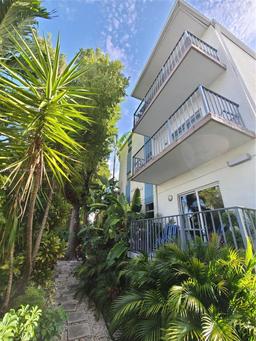 Picture of 750 Michigan Ave # 203, Miami Beach, FL 33139