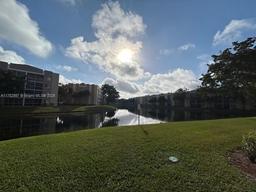 Picture of 9525 Weldon Cir # H403, Fort Lauderdale, FL 33321