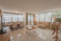 Picture of 2761 Taft St # 204, Hollywood, FL 33020
