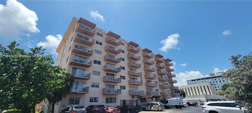 Picture of 2200 E Hallandale Beach Blvd # 711, Hallandale Beach FL 33009