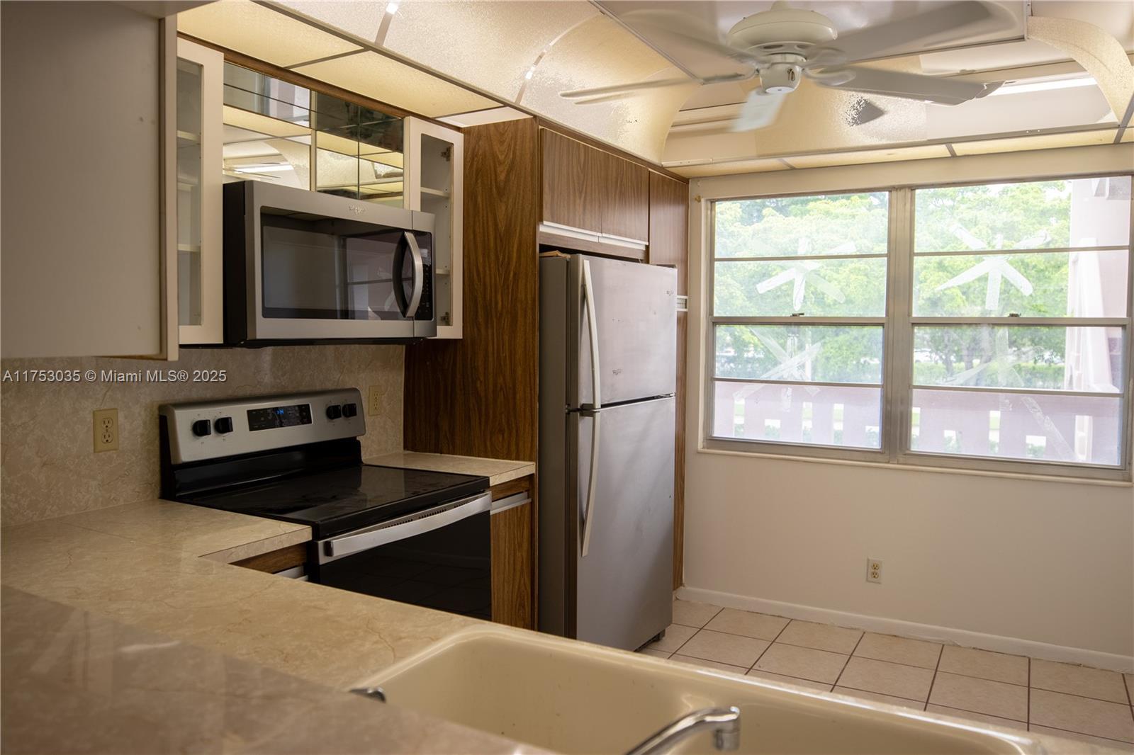 Picture of 2001 Granada Dr # N2, Coconut Creek, FL 33066