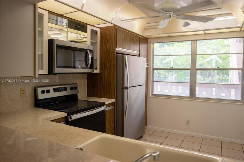 Picture of 2001 Granada Dr # N2, Coconut Creek FL 33066