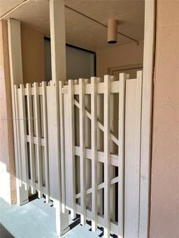 Picture of 6800 Cypress Rd # 408, Plantation, FL 33317