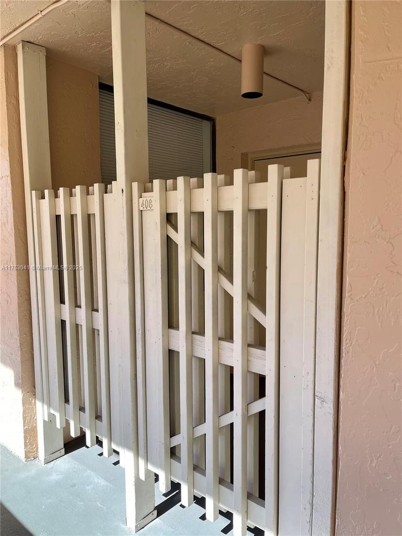 Picture of 6800 Cypress Rd # 408, Plantation FL 33317
