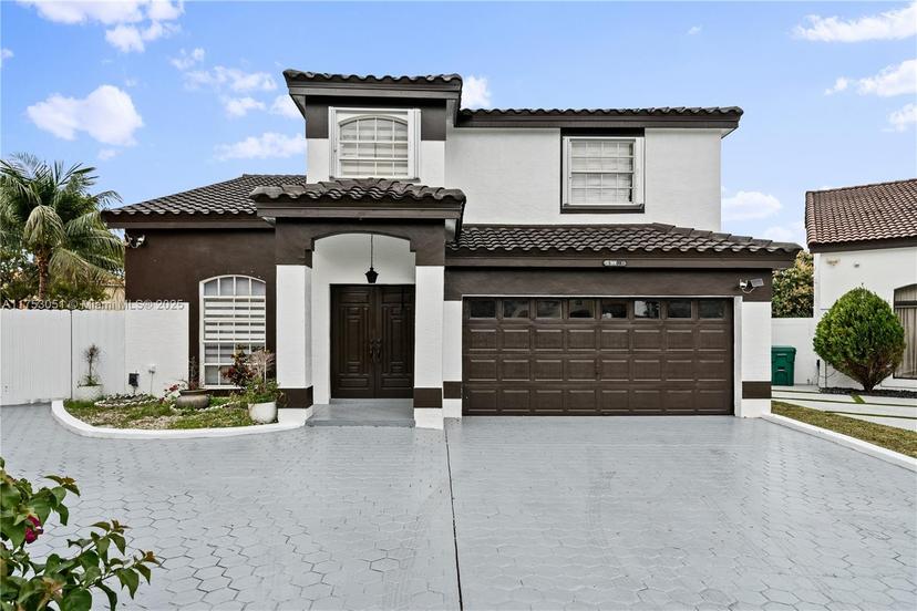 Picture of 19931 NW 82Nd Ct, Hialeah FL 33015