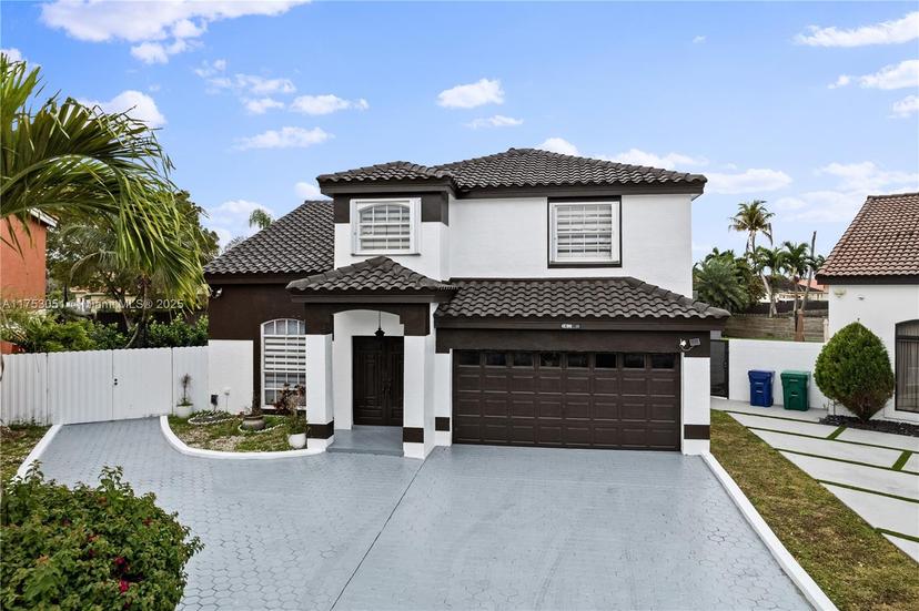 Picture of 19931 NW 82Nd Ct, Hialeah FL 33015