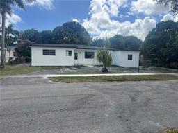 Picture of 110 NE 132Nd St, North Miami, FL 33161