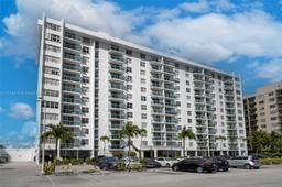 Picture of 2841 NE 163Rd St # 605, North Miami Beach, FL 33160