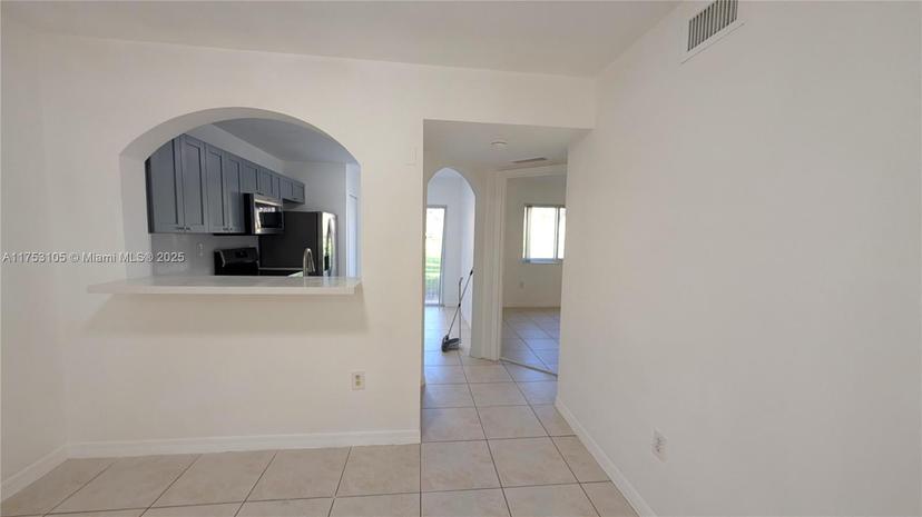 Picture of 3395 NE 9Th St # 103, Homestead FL 33033