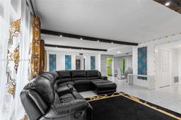 Picture of 3800 Hillcrest Dr # 815, Hollywood, FL 33021