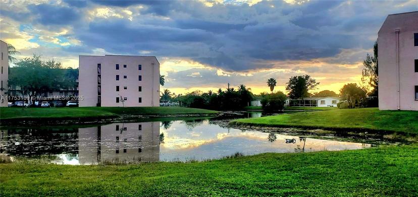 Picture of 10402 Sunrise Lakes Blvd # 312, Sunrise FL 33322